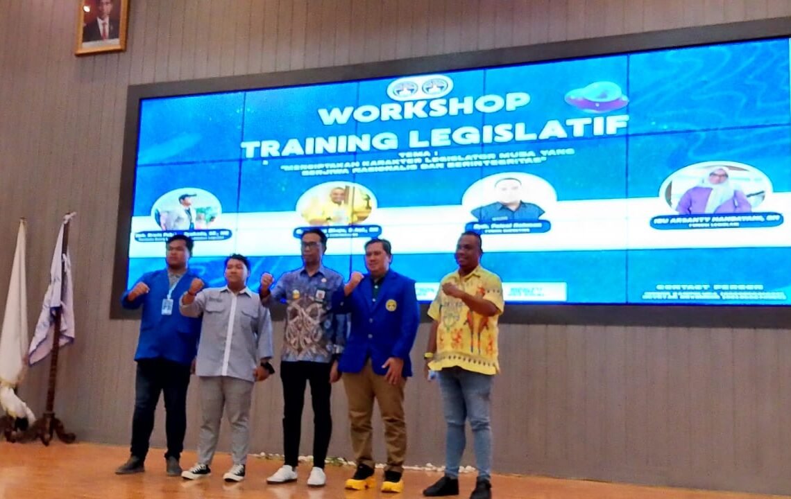 Membangun Kepemimpinan Melalui Pelatihan Legislasi