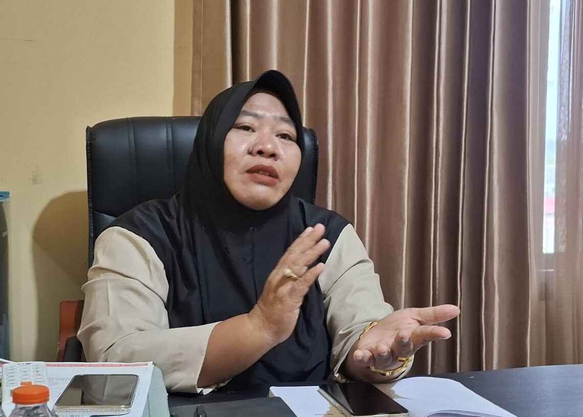 Sentuhan Kemanusiaan di Loa Pari: 32 Lansia Terima BLT Dana Desa