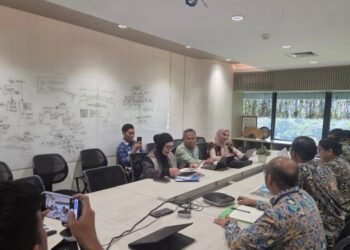 Neni Dorong Perbaikan Jalan Terdampak Banjir Rob di Bontang Kuala