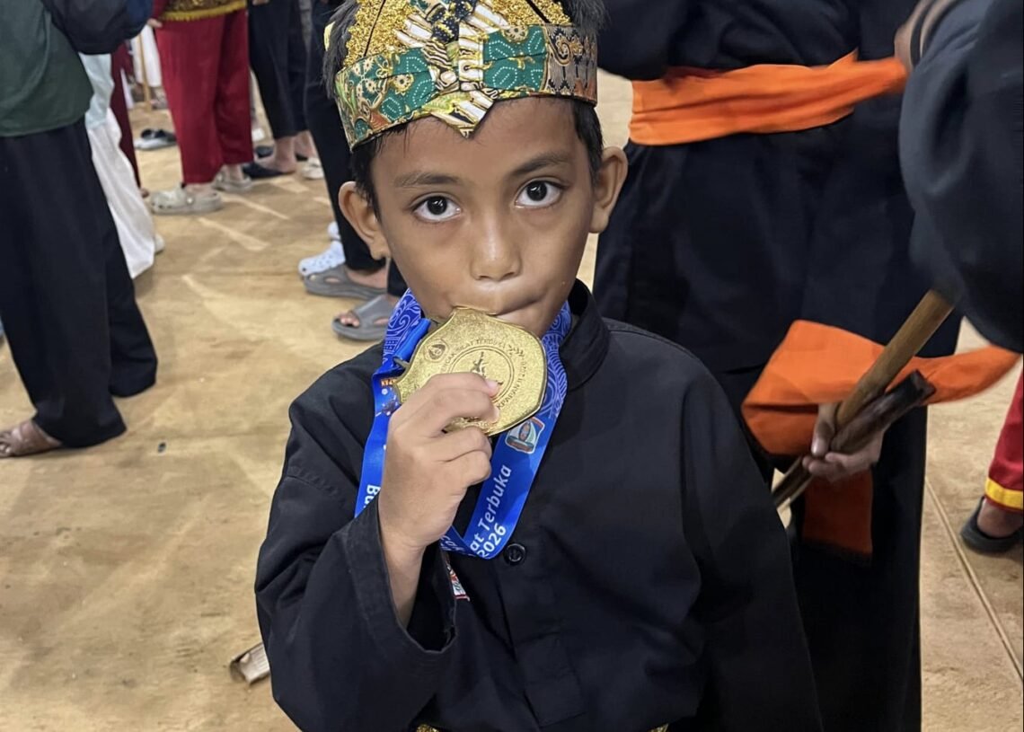 Torehkan 7 Medali di Kejurnas, Siswa SDN 013 Bontang Selatan Buktikan Kualitas di Pencak Silat