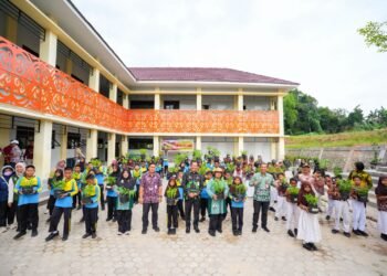 DKP3 Bontang Tanamkan Kemandirian dan Kesadaran Pangan Lewat Smartani Goes To School