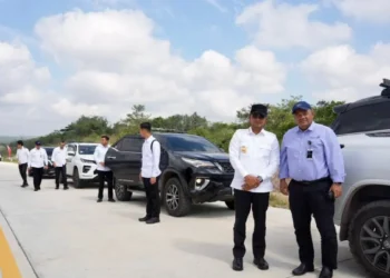 Tinjau Jalan 18,6 Km di Bengalon, Rudy Mas’ud Apresiasi Kontribusi KPC