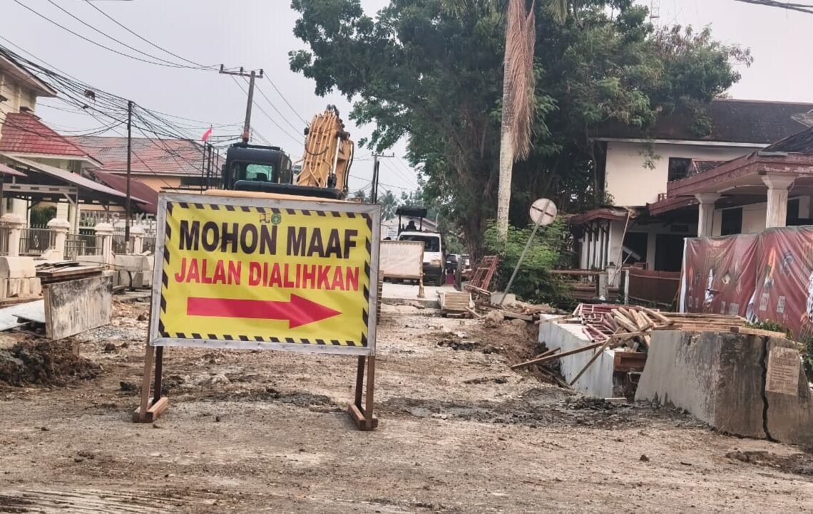 Drainase dan Badan Jalan Jadi Fokus Rehabilitasi Jalan Muso Bin Salim